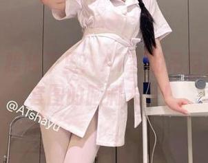 两张图，跨越千里：AT鲨的吊带裙原图和套图的脑洞大开！