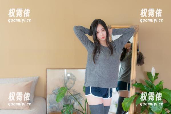 只为这双棉袜，Bambi(밤비)的COS套图让我停不下来。