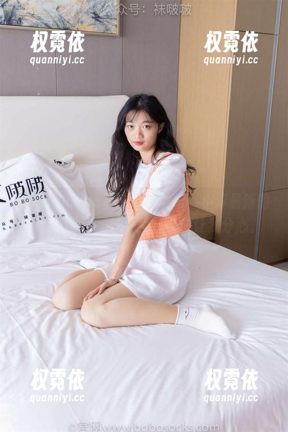 BoBoSocks袜啵啵-小淳 BoBoSocks袜啵啵 - 收好,小淳最新的裸足合集,不知道为什么总让我分心。