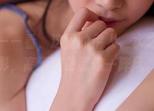果团网——看，这里的伊人，水之旁的倩影，高清图册就像一阵风。