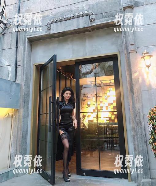 微密圈 - 好吧，没想到Jessie婕西女仆原图里竟有这种细节！