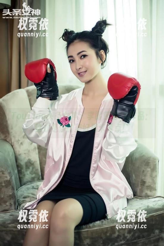 TouTiao头条女神-李丽莎 TouTiao头条女神 - 李丽莎的JK作品:这才是你的美好周末看点!