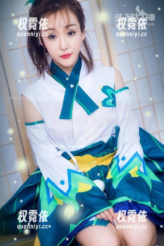 TouTiao头条女神 - 樊安妮作品集：女宠花絮视频，看她训练宠物那神奇的眼神，绝对是个好演员！
