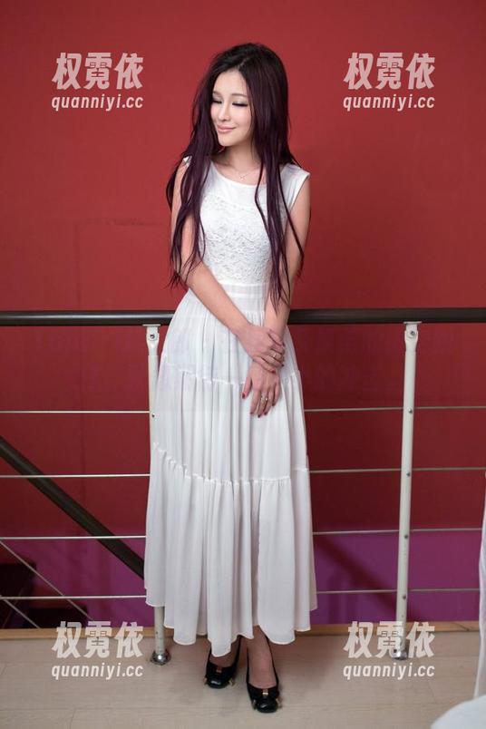 TuiGirl推女郎 - 在线等艾栗栗的镂空新作，就像期待一场小小的冲击。