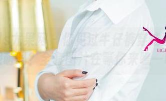 UGirls尤果网 – 你见过牛仔裤穿成这样的白熙萌吗？全套图片在等你来瞧一瞧！