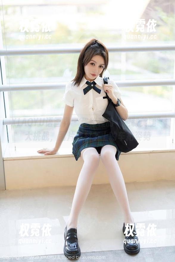 XIAOYU语画界-程程程 XIAOYU语画界 - 程程程的“定制美腿”大挑战,图片教科书上的车拍姿势