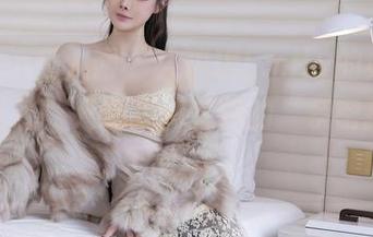 Xiuren秀人网 – 大琪琪Emily的办公室：无圣光，只剩我和文件的“亲密接触”！图片。