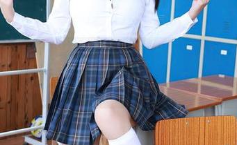 Xiuren秀人网 – 娜露selena带你翻开学妹的美图，分数高低无所谓
