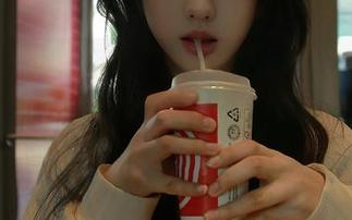 Xiuren秀人网 – 艾栗栗栗栗栗栗吖黑丝图集：这也是分享一种风格，专注于腿部的潜力