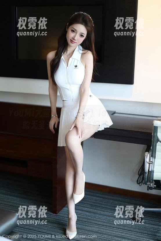 YouMi尤蜜荟 - 又来了！laura阿姣女王的无圣光合集，准备好脑补了吗？