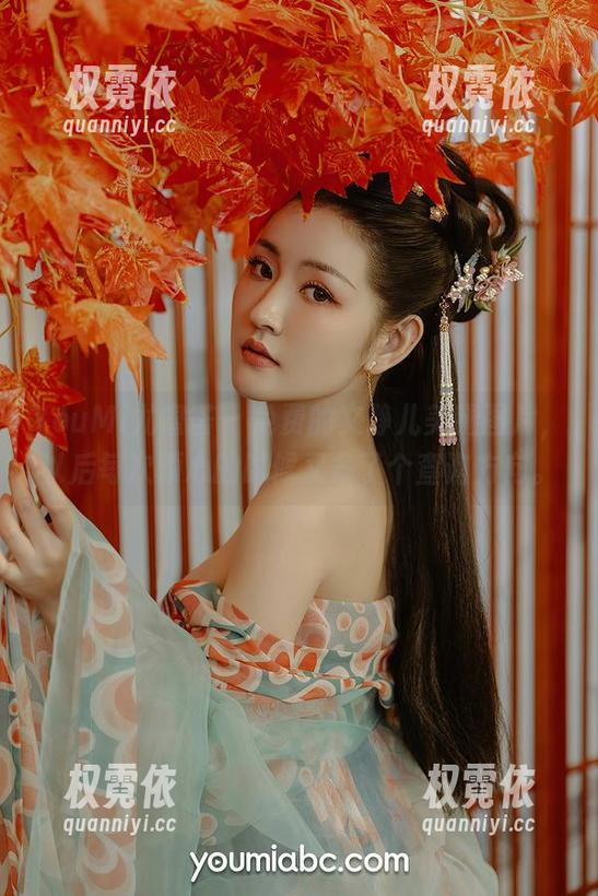 YouMi尤蜜荟 - 免费的文静儿美腿图片，以后每次烦心的时候又多了个查询方向。