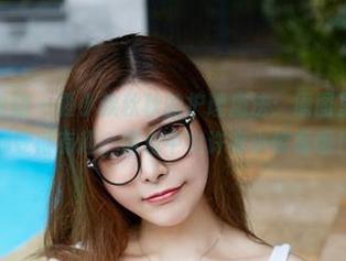 YouWu尤物馆 – 夏小秋秋秋的护理魔法：原图里的每个细节都变得有趣，图包中也许有小惊喜哦！