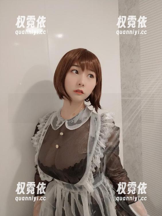 你敢信？三刀刀miido的万圣节高清写真集：鲨鱼也能变成中心舞台！