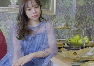 丽柜 – 苏黎高清黑丝图集：这衣服，应该是为我这种欣赏派特别定做的吧？