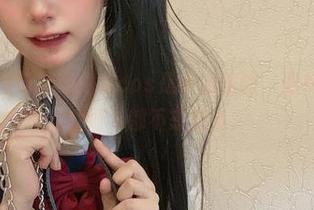 我怀疑倦倦喵的黑内衣cos是有魔法的，照片中的每一个细节都不想放过。