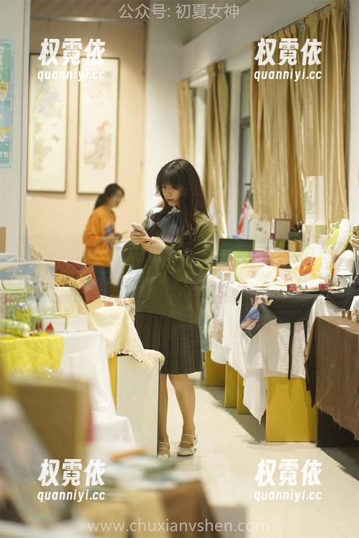 初夏女神-安妮 初夏女神 - 安妮短裙写真合集,有种让人忍不住想多看几眼的魔力。