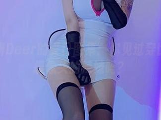 啾小妍Deer的夏日图集：你见过穿比基尼摄像头的辣妹吗？