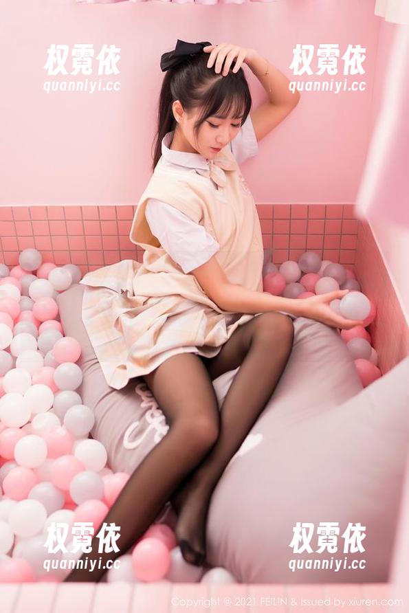 嗲囡囡 - Egg_尤妮丝又放出了她的圣诞图片更新，似乎又激起了千层浪…真没想到。