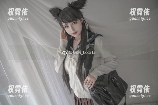 校服和青春的双向选择，塔塔_Lo1iTa私拍原图全在这！