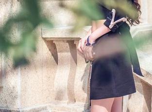 头条女神 – 没有什么比月音瞳的套装更能撩动你的眼神，免费写真请自取！