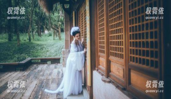 微密圈 - 一决高下的沙发战，分享好H好女杀手最新写真集趣事