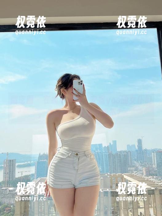 微密圈 - 在线更有趣，安妮yoo的女仆们，你们好，高清好看不？