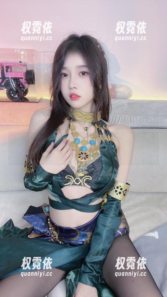 小小奶瓶儿全集：你没听错，双马尾制服师生剧情，课堂上还有戏吗？
