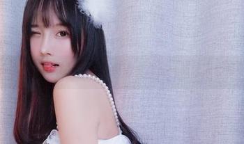 小小奶瓶儿化身水手，高清写真里一样让人心痒！