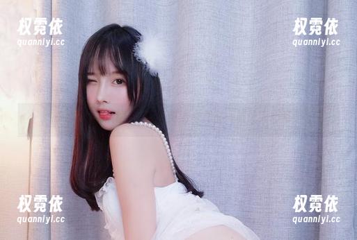 小小奶瓶儿 小小奶瓶儿化身水手,高清写真里一样让人心痒!