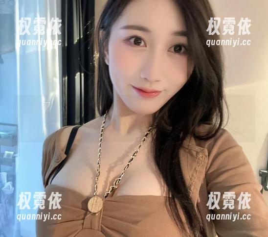 微密圈 - 小玉吃果冻的“奶牛”：最新资源，别想藏住你的好奇哦。