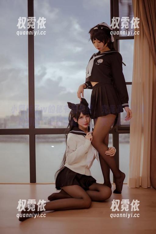 小野妹子w 小野妹子w的秘书图包里,究竟有多少被拍到的“非职场时间”?快分享吧!