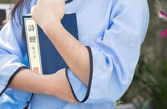 尤果网 – 图片播放齐贝贝，白色是想收买所有人的心？