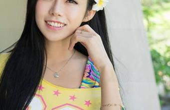 推女神 – 图库里的大胆尝试：朱赢Molly的牛仔裤让人想说却又说不出口