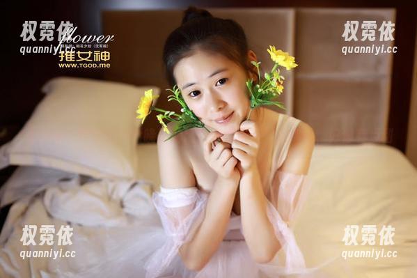 推女神 - 终于等到谭晓彤的婚纱套图更新！这次呢，好像有点甜