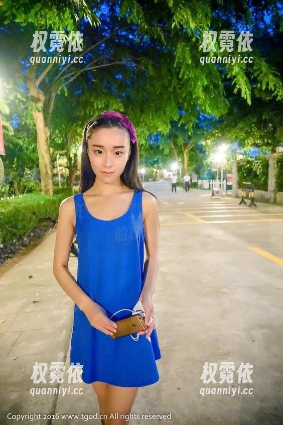 推女神-谭晓彤 推女神 - 我的天,谭晓彤的这身体操服就像她的自拍一样,没什么修饰,只有美图的真诚。