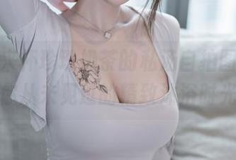 星澜想来杯珍珠奶茶的私汤自拍图包，分享你从未见过的精致沐浴时光。