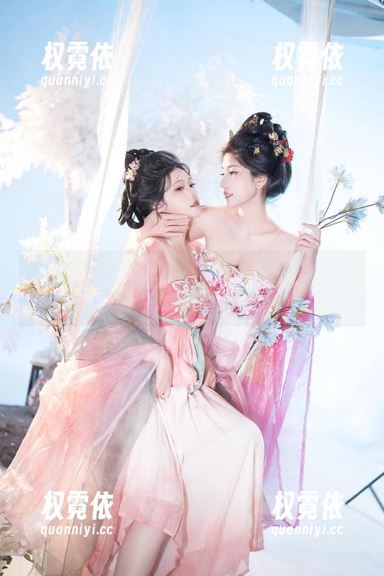 当魅魔遇上星澜是澜澜叫澜妹呀，私拍资源就像糖葫芦，越看越想要！