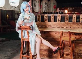 晕崽Zz的最新作品集：小旗袍，穿上它，连风都想看你