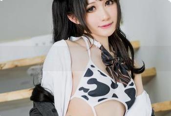 木之本果的肉丝作品，合集里藏着多少小心机？