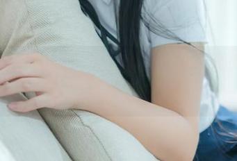 果团网 – 精选写真，甜Abby在夏天里的每一寸都是俏皮！