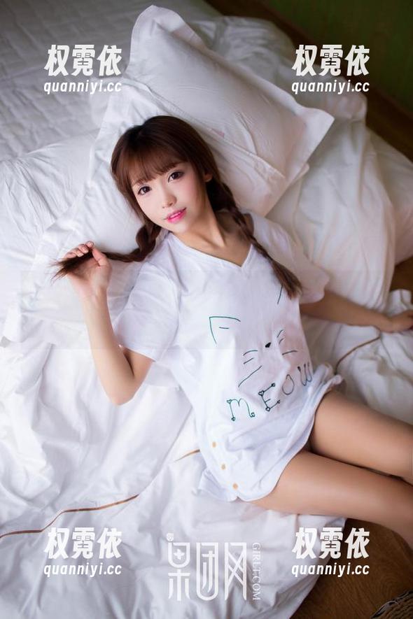果团网-陈雅漫 果团网 - 暖风起,陈雅漫的免费夏日写真里藏着小心思