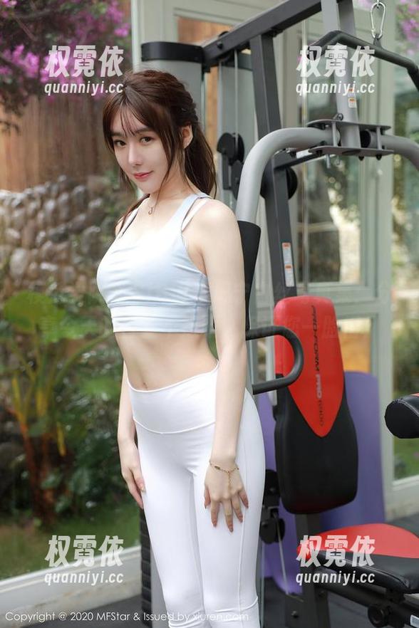 模范学院 - SiByl李思宁白丝写真集：分享今天的白丝不辣眼，保证您一脸懵！