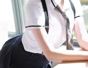 模范学院 – 唐琪儿il的棉袜，福利来袭，萌妹又暖心