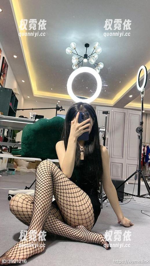 微密圈 - 如果纯白能发光，那汤圆可甜了的最新写真就是个小太阳！
