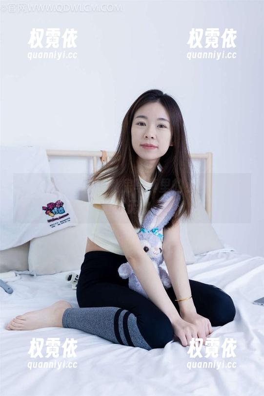 物恋传媒-小谷 物恋传媒 - 校服私房写真里的小谷,果然青春无敌。