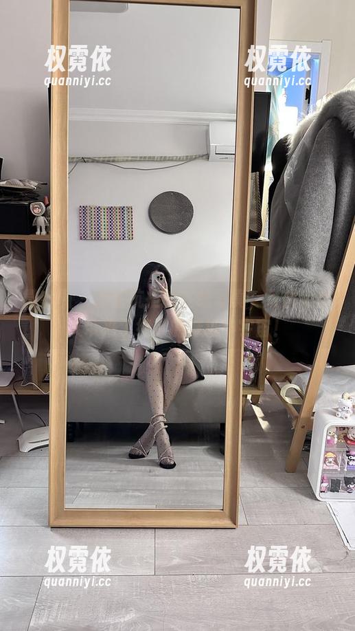 玫桃泡芙 微密圈 - 无法抗拒的在线写真,玫桃泡芙又带来了纯欲的妹纸小宇宙!