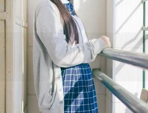 神乐坂真冬的女王座驾：品味这份绝美写真集资源
