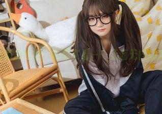 神沢永莉的家庭作业，等你来看——无遮无挡的免费照片。