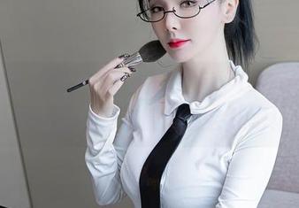 秀人网 – 关于浴缸我说不完，Carol周妍希的全套图集慢慢看会儿吧！