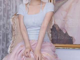 秀人网 – 厨娘M梦baby的无圣光实录，让人欲罢不能的诱惑